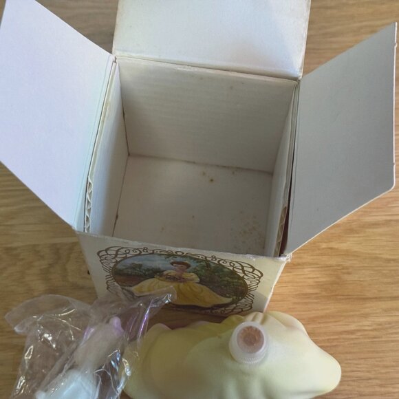 Avon Flower Maiden Unforgettable Figural Bottle, Vintage Circa 1974 - Picture 10 of 16